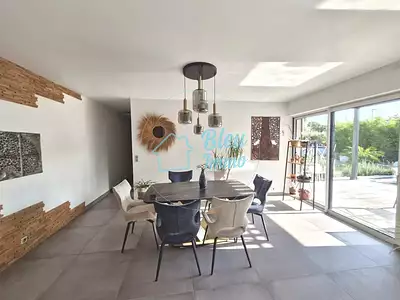 Maison, 180 m²