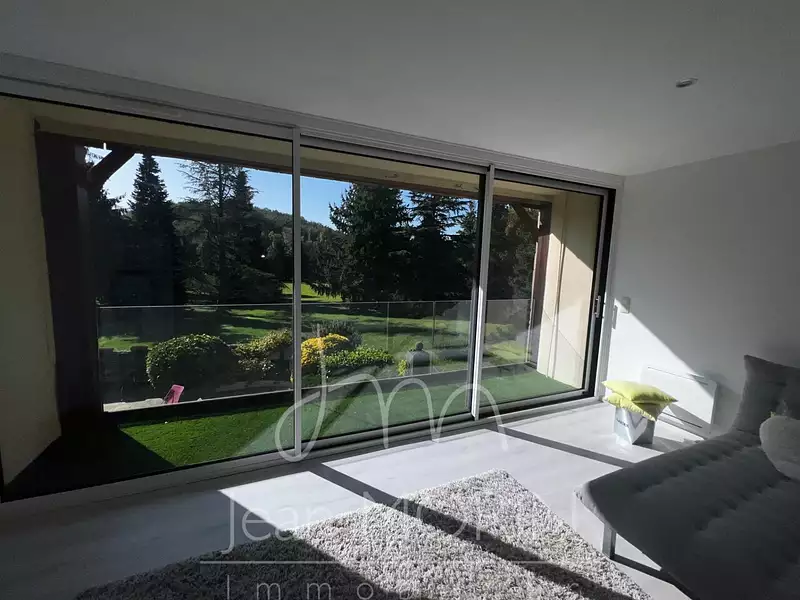 Maison, 281 m²