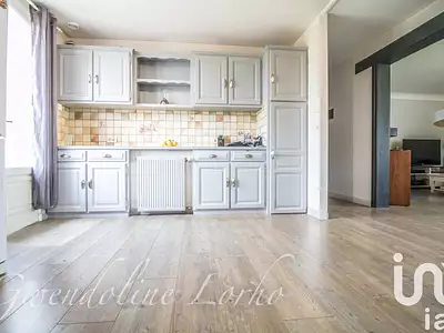 Maison, 225 m²