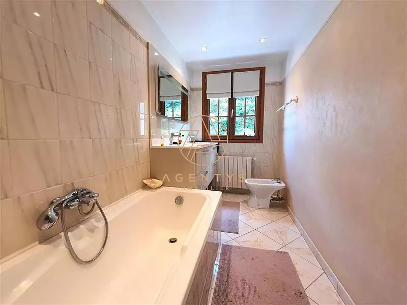 Maison, 97 m²