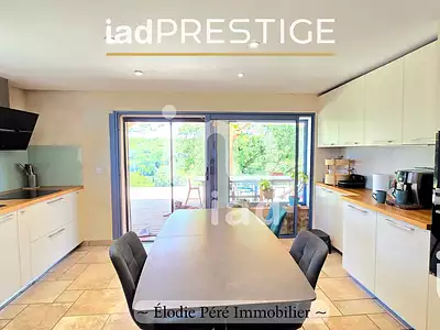 Maison, 236 m²