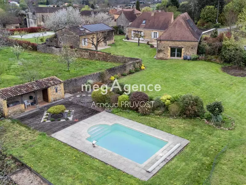 Maison, 214 m²
