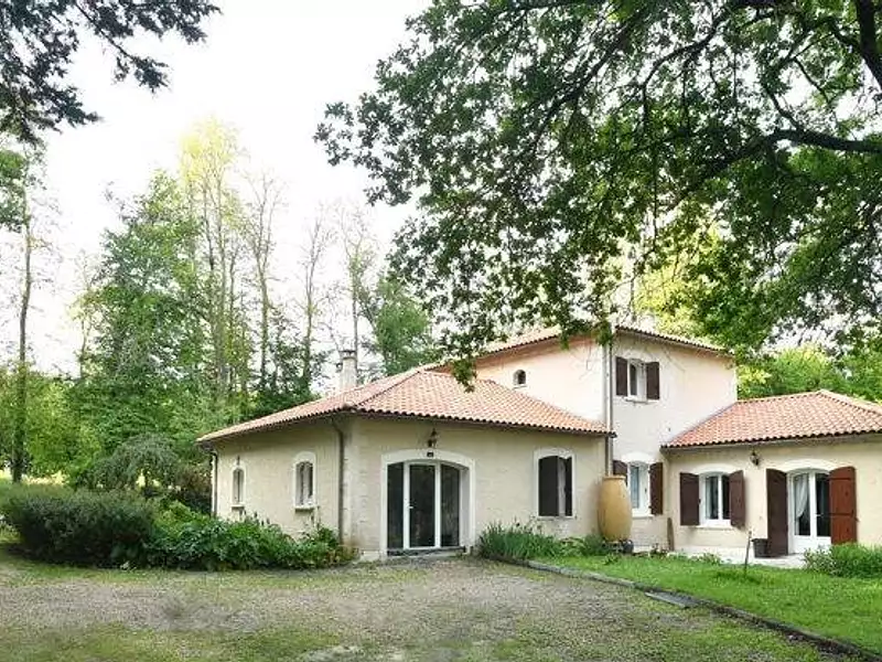 Maison, 199 m²