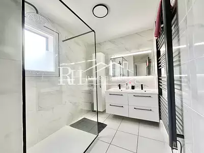 Maison, 198 m²