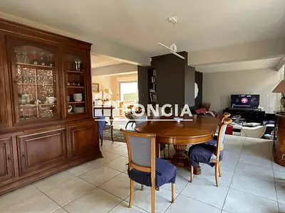 Maison, 220 m²