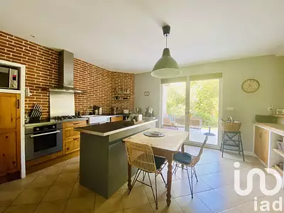 Maison, 197 m²
