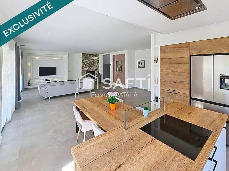 Maison, 155 m²
