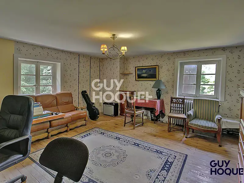 Maison, 303,84 m²