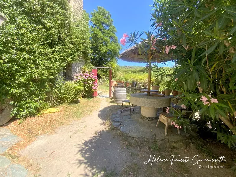 Maison, 235 m²