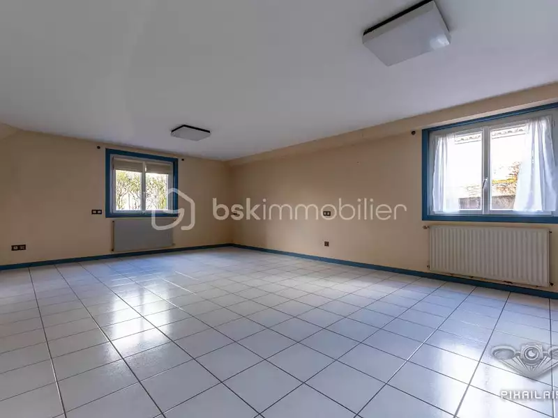 Maison, 163 m²