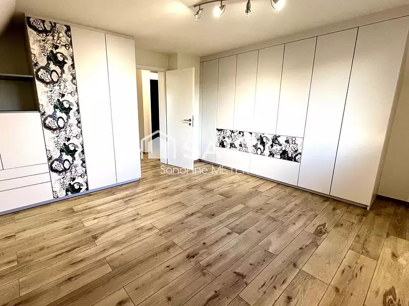 Maison, 190 m²