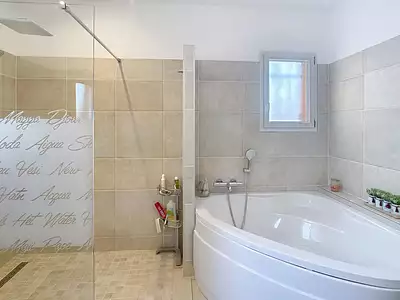Maison, 184 m²