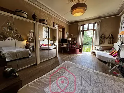 Maison, 239 m²