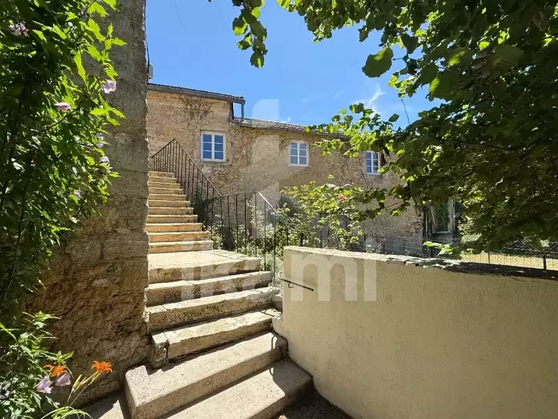 Maison, 356,94 m²