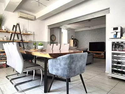 Maison, 166 m²