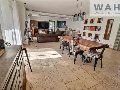 Maison, 140 m²