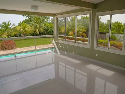 Maison, 328 m²