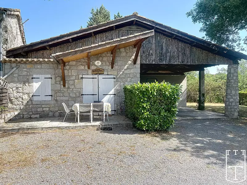 Maison, 640 m²