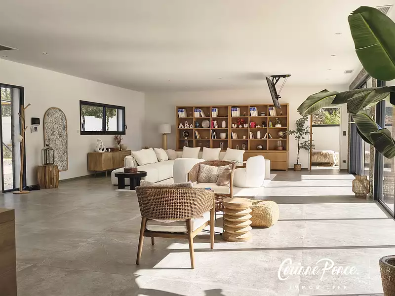 Maison, 332 m²