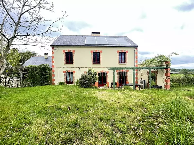 Maison, 137 m²