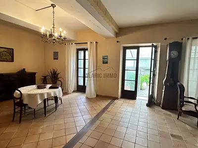 Maison, 220 m²