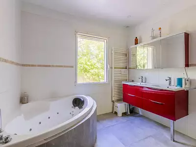 Maison, 195 m²