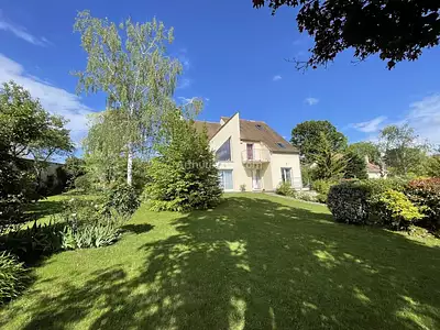 Maison, 210 m²