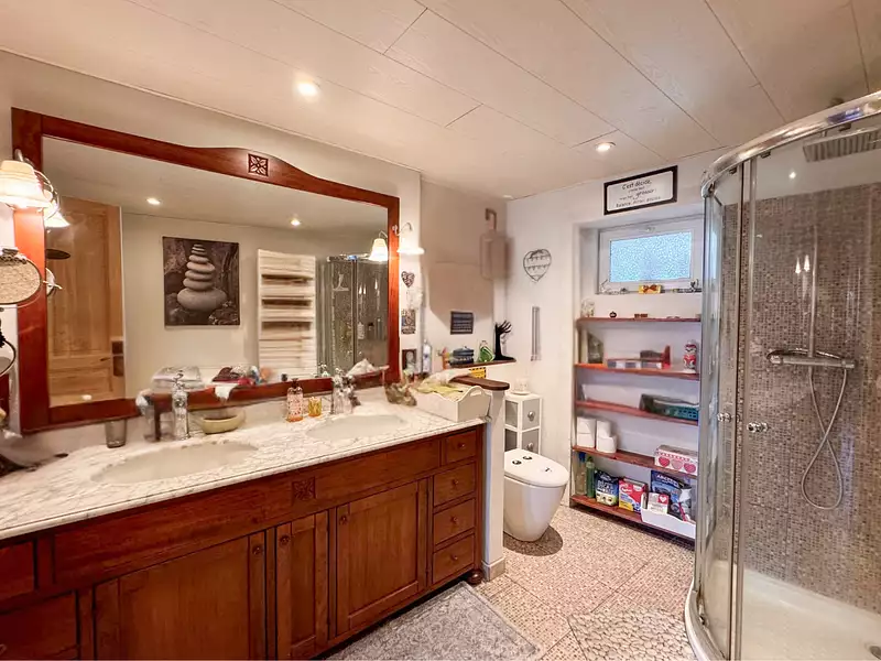 Maison, 170 m²