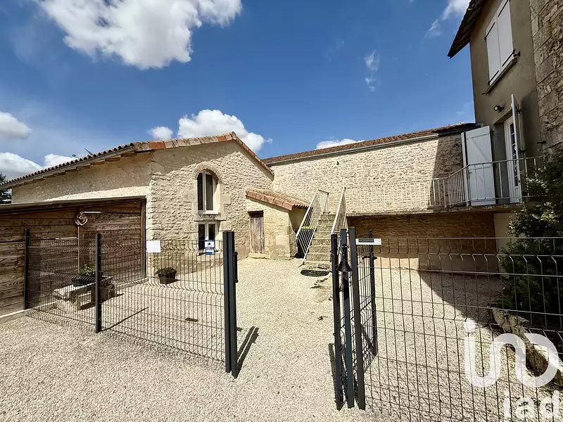 Immeuble, 121 m²