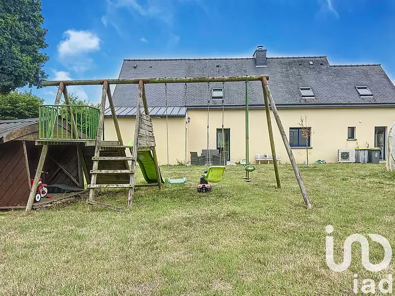 Maison, 210 m²