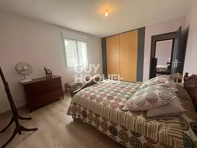 Maison, 240 m²