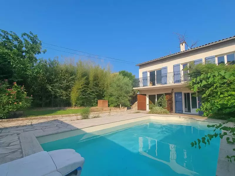 Maison, 175 m²