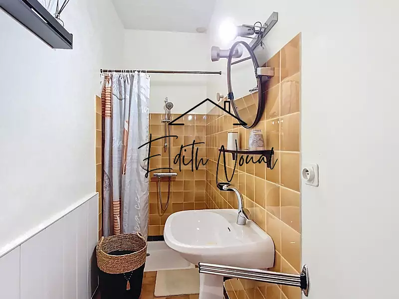 Immeuble, 230 m²