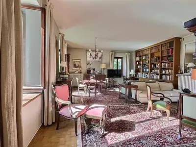 Maison, 197 m²