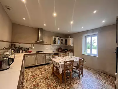 Maison, 260 m²