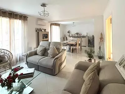 Maison, 116 m²