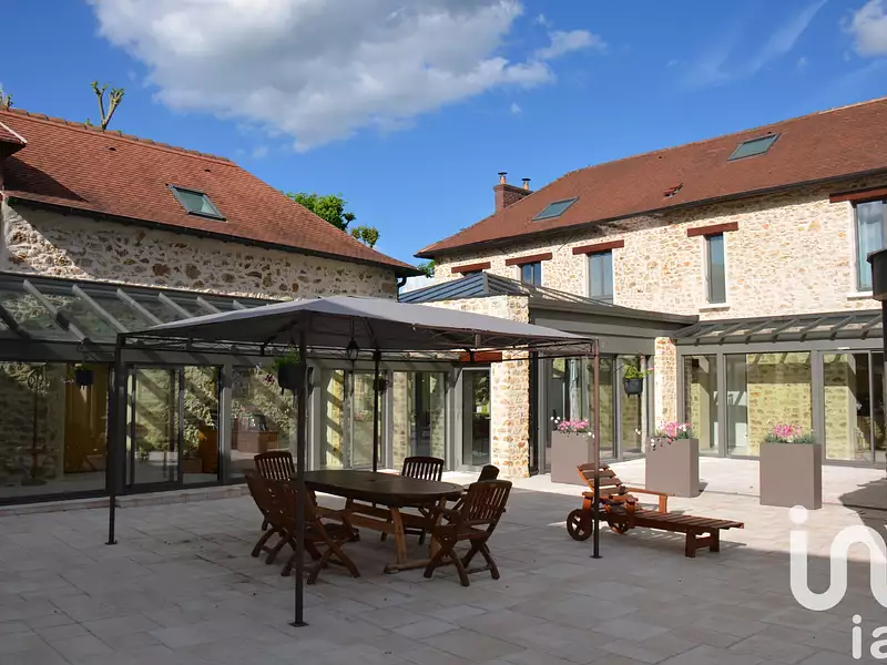 Maison, 785 m²