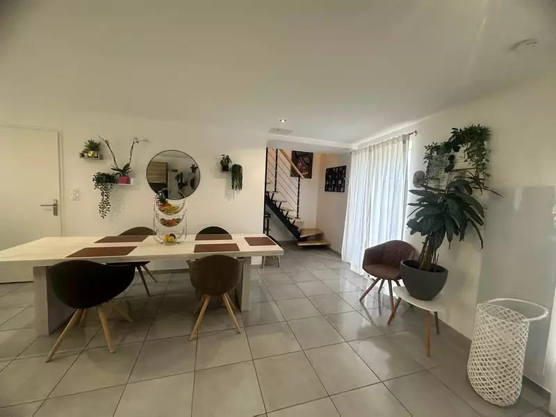 Maison, 83 m²