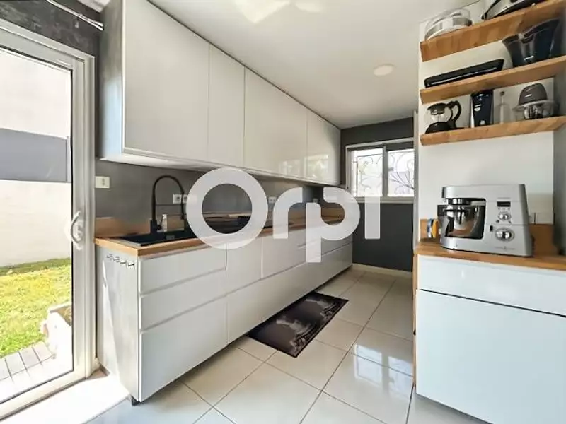 Maison, 140 m²