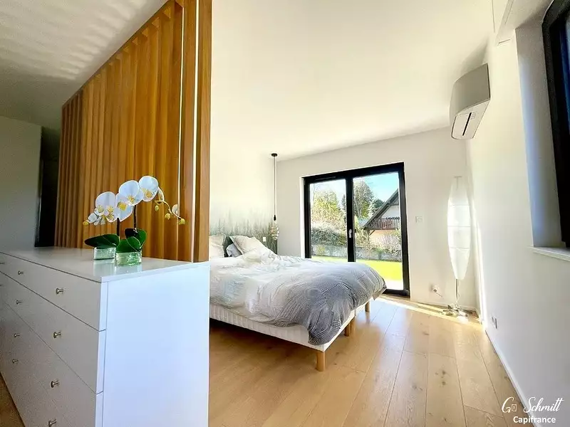 Maison, 196 m²
