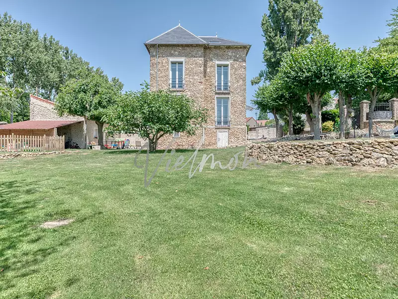 Maison, 200 m²