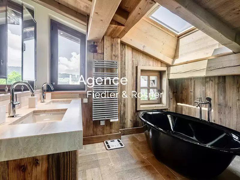 Maison, 280,73 m²