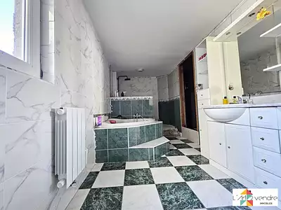 Maison, 166 m²