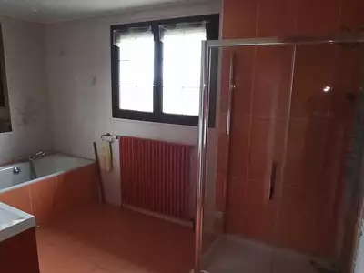 Maison, 230 m²