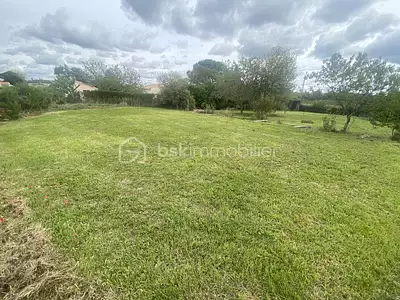 Terrain, 467 m²