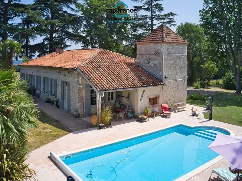 Maison, 210 m²