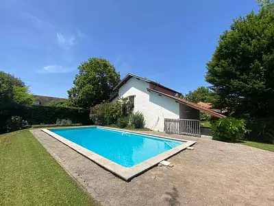 Maison, 200 m²