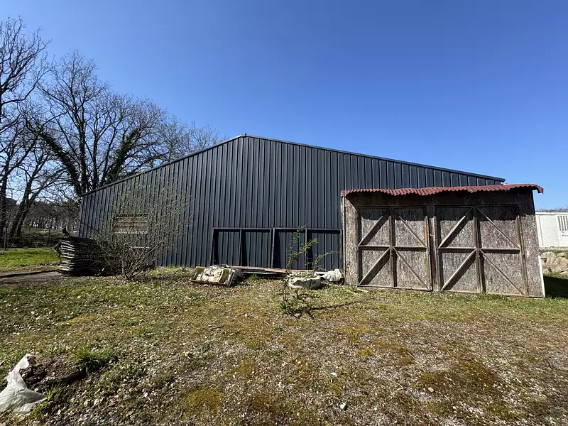 Divers, 594 m²