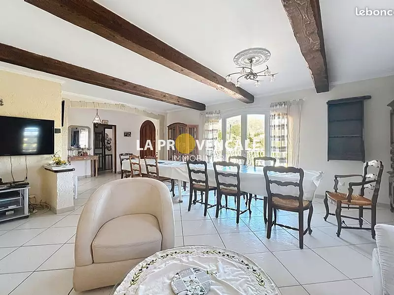 Maison, 160 m²