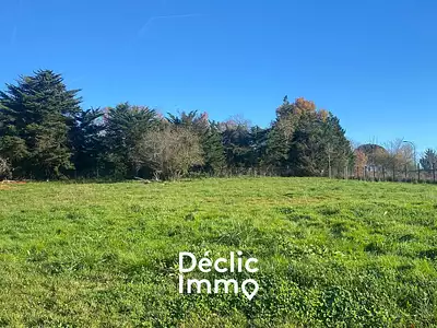 Terrain, 933 m²